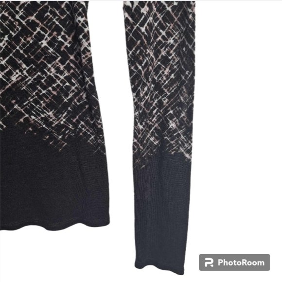 BCBG MAXAZRIA Long Sleeve Top Size Small - Picture 3 of 6